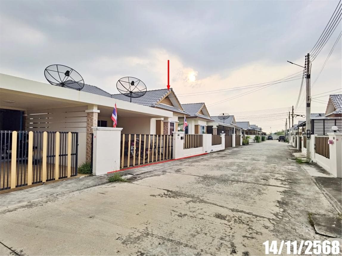 บ้านเดี่ยว บ้านบงกชธาราวิลล์ พานทอง ชลบุรี 2 ห้องนอน 2 ห้องน้ำ 107 ตร.ม. บนที่ดิน 43 ตร.ว. ทำเลสงบน่าอยู่ ใกล้แหล่งงาน