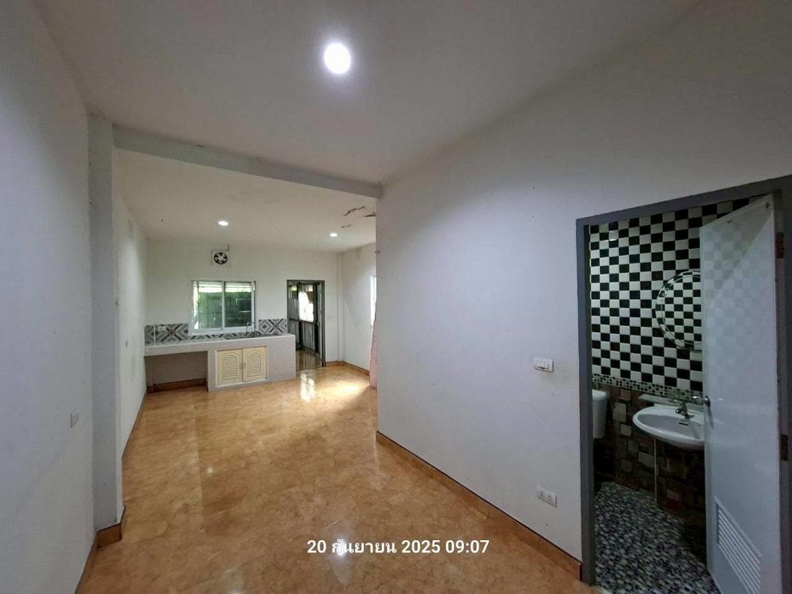 ขายบ้านเดี่ยว ลำนารายณ์ ชัยบาดาล ลพบุรี 2 ห้องนอน 43 ตร.ว. ทำเลดี ราคาล้านต้นๆ