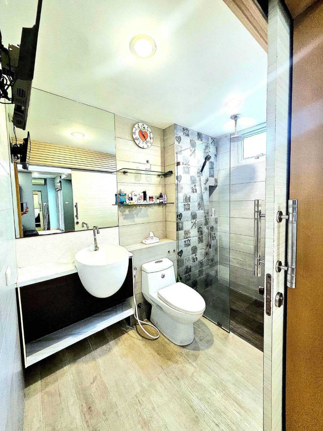 ขายคอนโดห้องชุด Low Rise โครงการ Klang Krung Resort Ratchada 7 47 ตรม 1 นอน 1 น้ำ ชั้น 4 Fully Furnished
