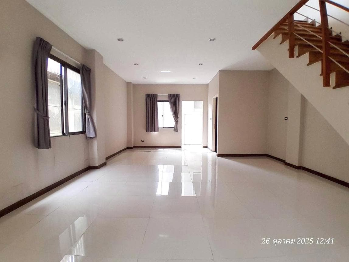 ทาวน์เฮ้าส์ เมสโต้ เกษตร-นวมินทร์ 3 ห้องนอน 5 ห้องน้ำ พื้นที่ 220 ตร.ม. ทำเลศักยภาพ นวมินทร์ บึงกุ่ม กรุงเทพฯ