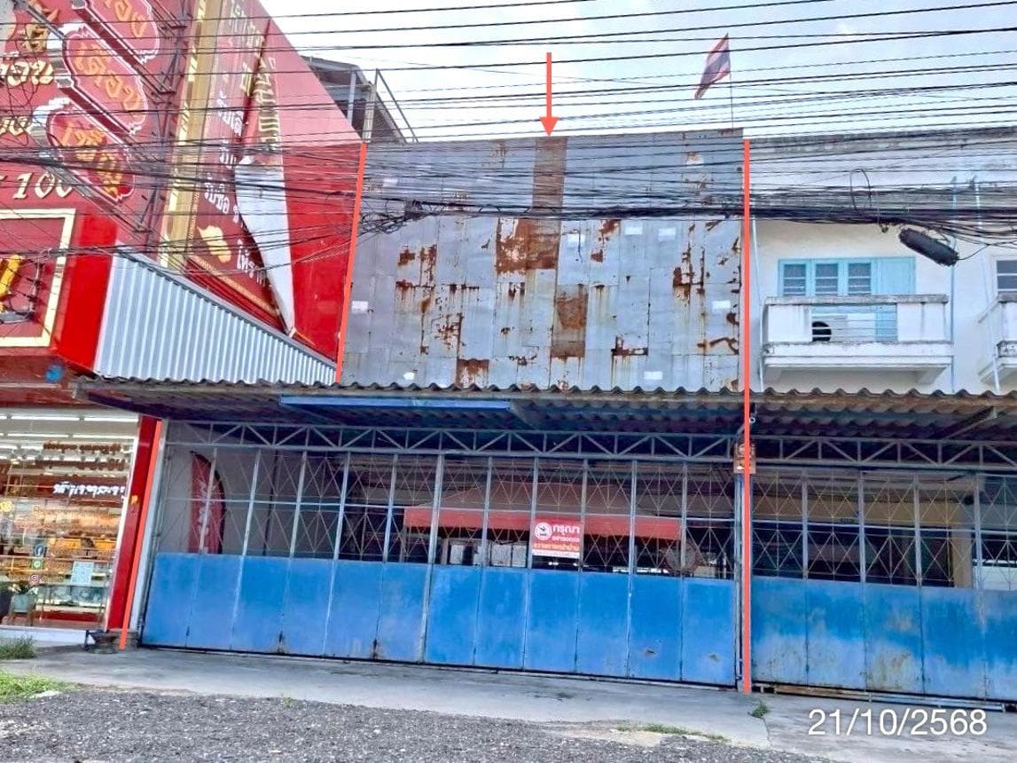 ขายอาคารพาณิชย์ บ้านบึง ชลบุรี ทำเลบ้านบึง เนื้อที่ 72 ตร.ว. พื้นที่ใช้สอย 416 ตร.ม. 2 ห้องนอน 4 ห้องน้ำ สภาพดี เหมาะสำหรับทำการค้าและอยู่อาศัย