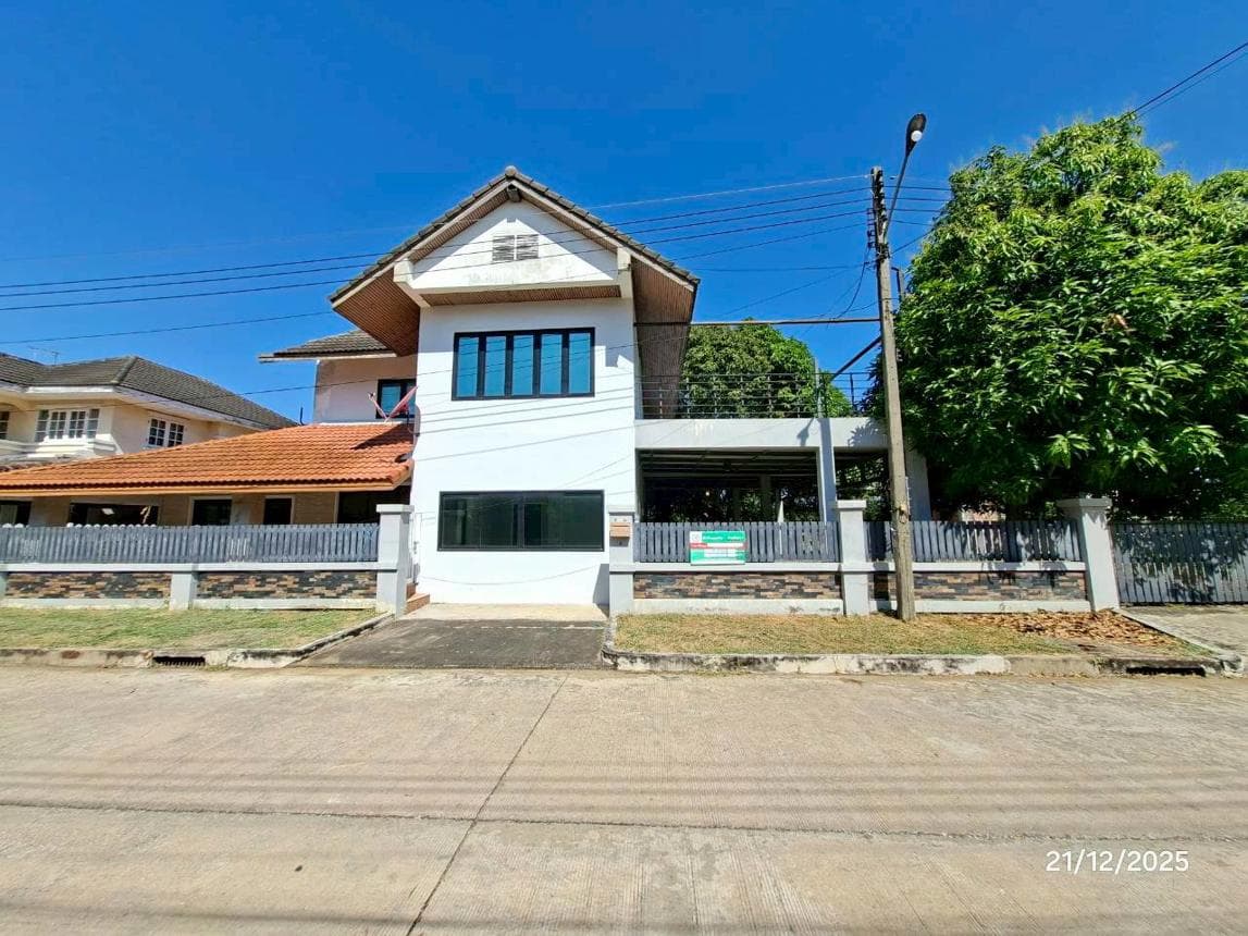 บ้านเดี่ยว 4 ห้องนอน บ้านราชธานี พื้นที่ 373 ตร.ม. ทำเลศักยภาพ คลองห้า คลองหลวง ปทุมธานี
