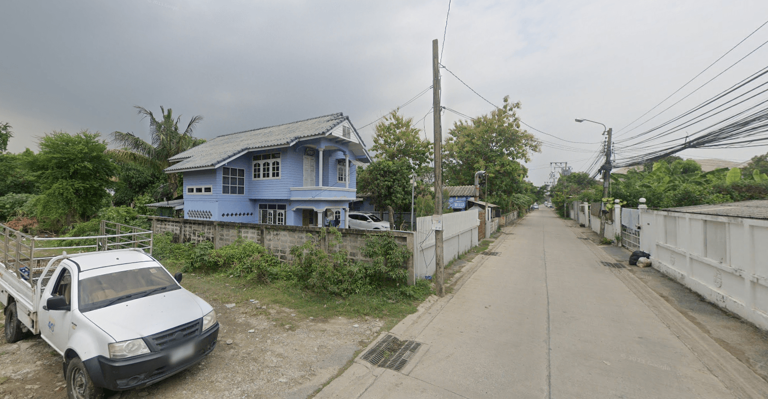 ขายที่ดิน แถมบ้านเดี่ยว 200 ตรว ซอยอ่อนนุช 39 ใกล้ รถไฟฟ้า สายสีเหลือง สถานีกลันตัน และศรีนุช