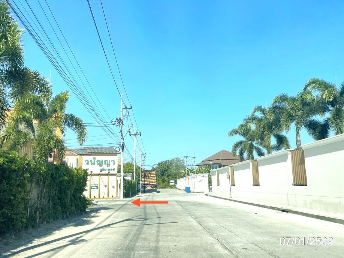 ขายทาวน์เฮ้าส์ วนัญญา กรีนเพลส (Vananya Green Place) พานทอง-หนองกะขะ 2 ห้องนอน ทำเลเด่นใกล้นิคมอมตะ ชลบุรี