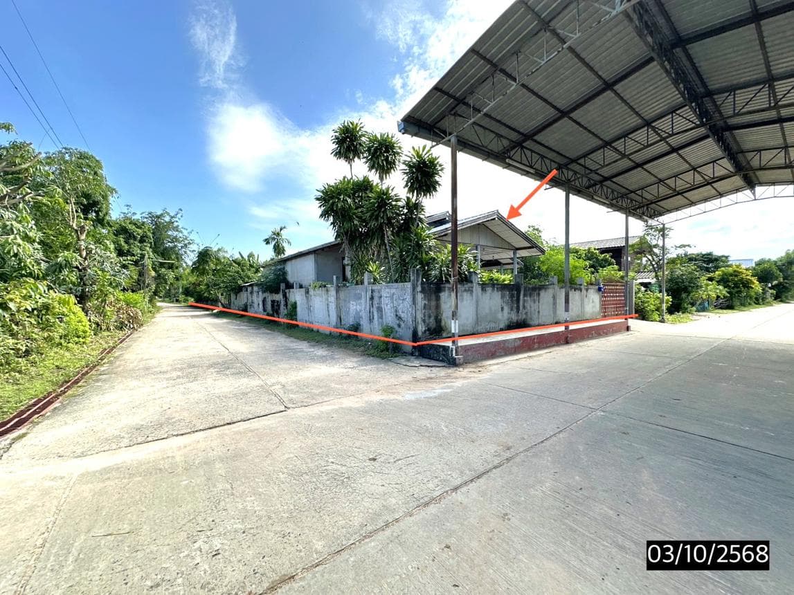 บ้านเดี่ยว ศรีโคตร จตุรพักตรพิมาน ร้อยเอ็ด 2 ห้องนอน 1 ห้องน้ำ พื้นที่กว้าง 171 ตร.ม. บนที่ดิน 40 ตร.ว. ทำเลสงบเดินทางสะดวกเข้าเมืองร้อยเอ็ดง่าย ราคาพิเศษ 2.35 ล้าน