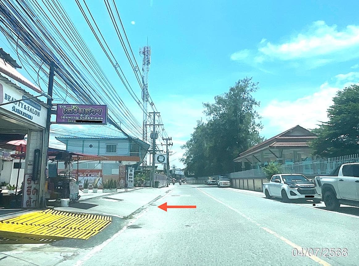 ทาวน์โฮม ศรีสุข เพลส (Srisuk Place) พานทอง-ชลบุรี ที่ดินกว้าง 45 ตร.ว. สเปซจุใจทำเลใกล้นิคมฯ