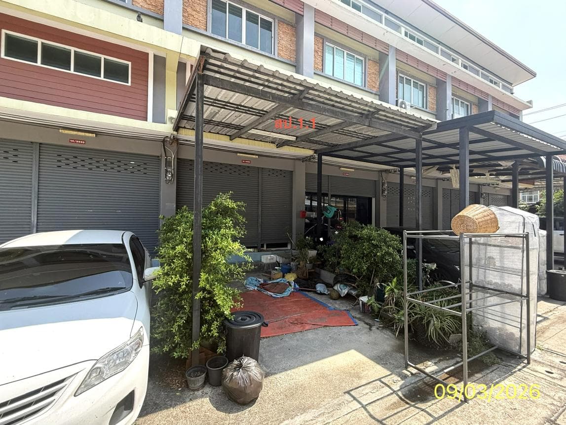 ขายอาคารพาณิชย์ โครงการบัวทองธานี 18 บางบัวทอง นนทบุรี พื้นที่ใช้สอย 128 ตร.ม. ทำเลค้าขายดี ราคา 2.05 ล้าน