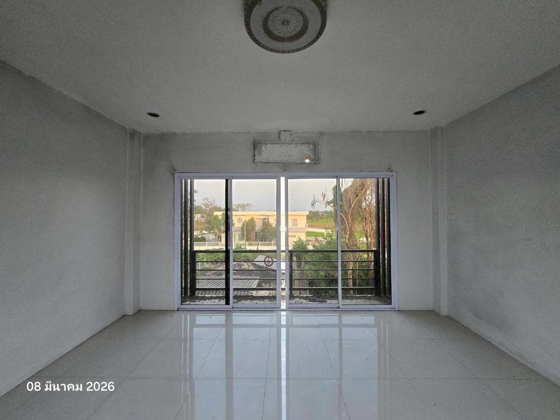 อาคารพาณิชย์ 2 ห้องนอน พื้นที่ 171 ตร.ม. ทำเลศักยภาพ ระหาน บึงสามัคคี กำแพงเพชร