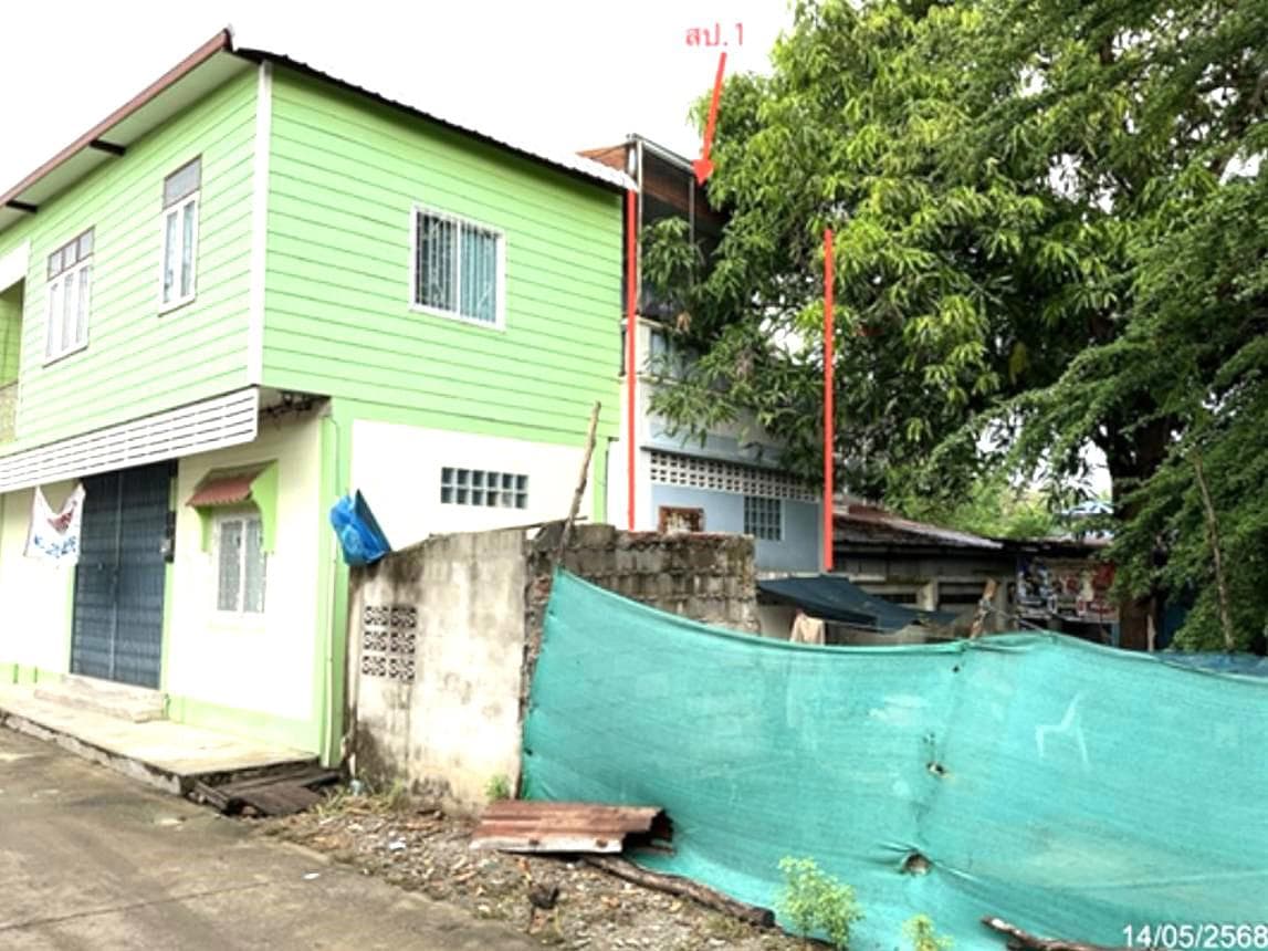 บ้านเดี่ยว ลาดยาว นครสวรรค์ 2 ห้องนอน 2 ห้องน้ำ พื้นที่ใช้สอย 130 ตร.ม. ทำเลดีใจกลางชุมชน เดินทางสะดวก ราคาล้านต้นๆ