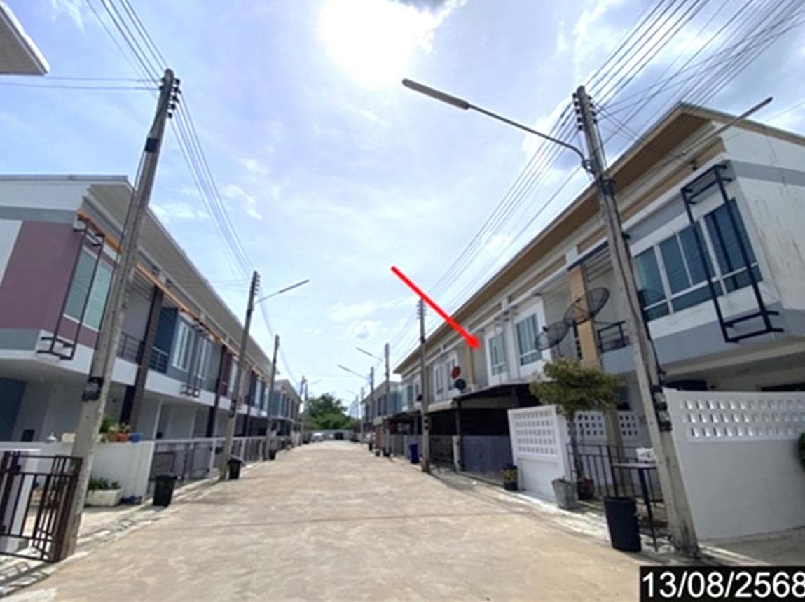 ทาวน์เฮ้าส์ ชลลดา 2 อุดรธานี พื้นที่ใช้สอยกว้างขวาง 141 ตร.ม. ทำเลเมือง สภาพดีพร้อมอยู่