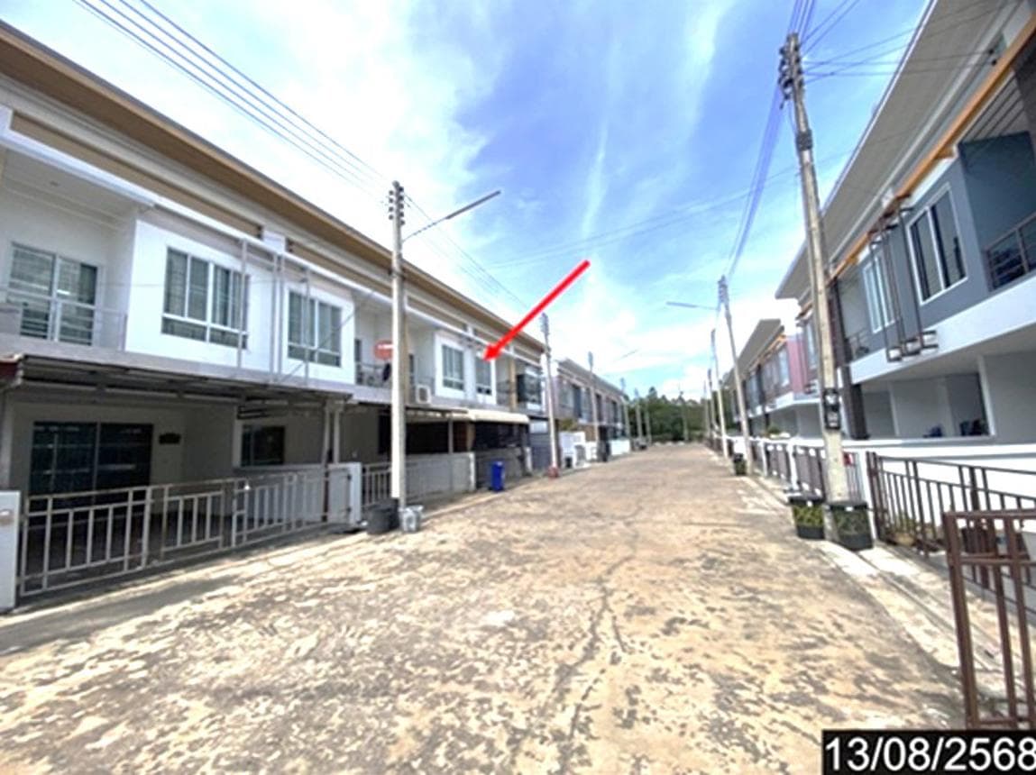 ทาวน์เฮ้าส์ ชลลดา 2 อุดรธานี พื้นที่ใช้สอยกว้างขวาง 141 ตร.ม. ทำเลเมือง สภาพดีพร้อมอยู่