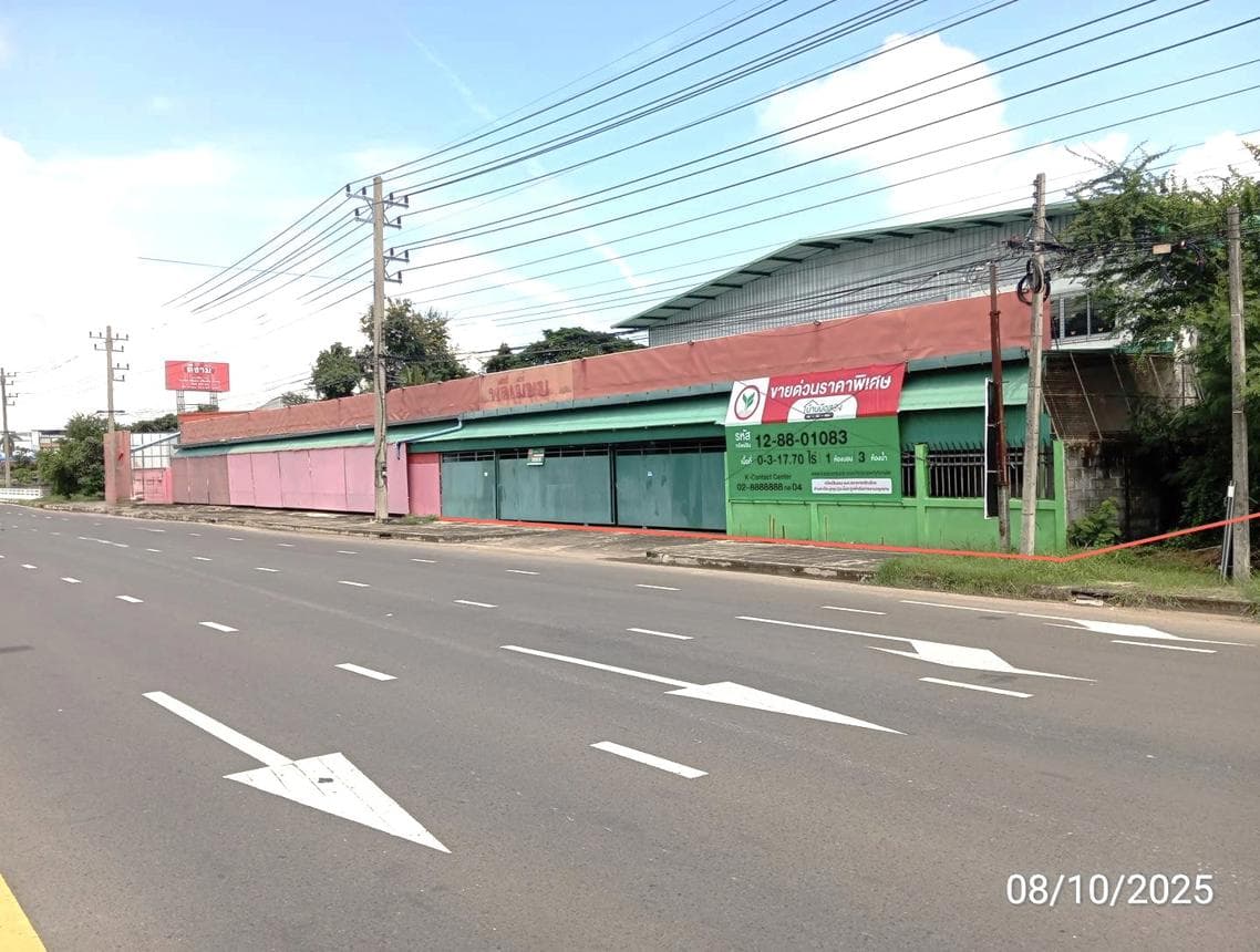 ขายโกดัง เมืองสุรินทร์ สุรินทร์ ทำเลในเมือง เนื้อที่ 17.7 ตร.ว. พื้นที่ใช้สอย 1,217 ตร.ม. 1 ห้องนอน 3 ห้องน้ำ สภาพดี เหมาะสำหรับประกอบกิจการและลงทุน