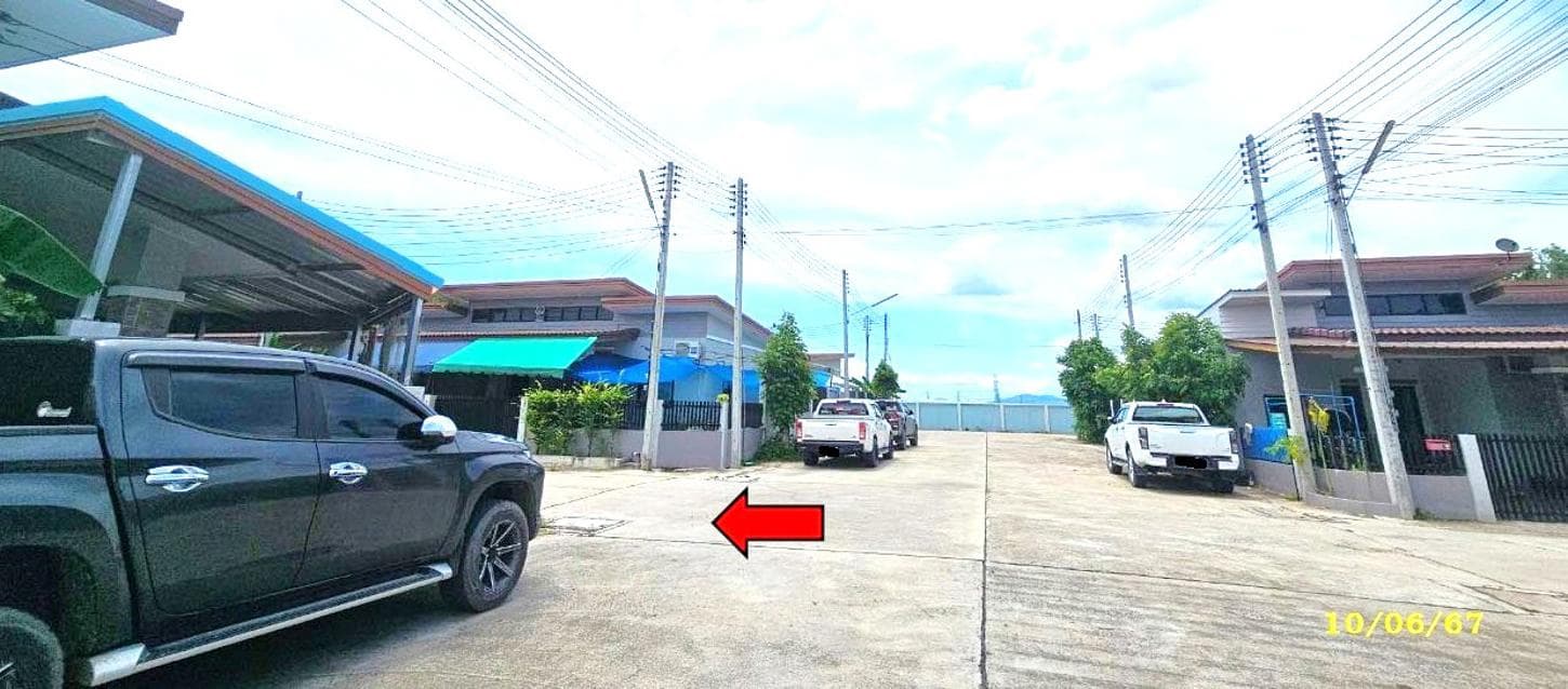 ขายทาวน์โฮม บ้านสุขใจ สุขสบาย 5 (Baan Sukjai Suksabai 5) มาบยางพร ปลวกแดง ระยอง พื้นที่ 21 ตร.ว. 2 ห้องนอน ทำเลดี ราคา 1.6 ล้าน