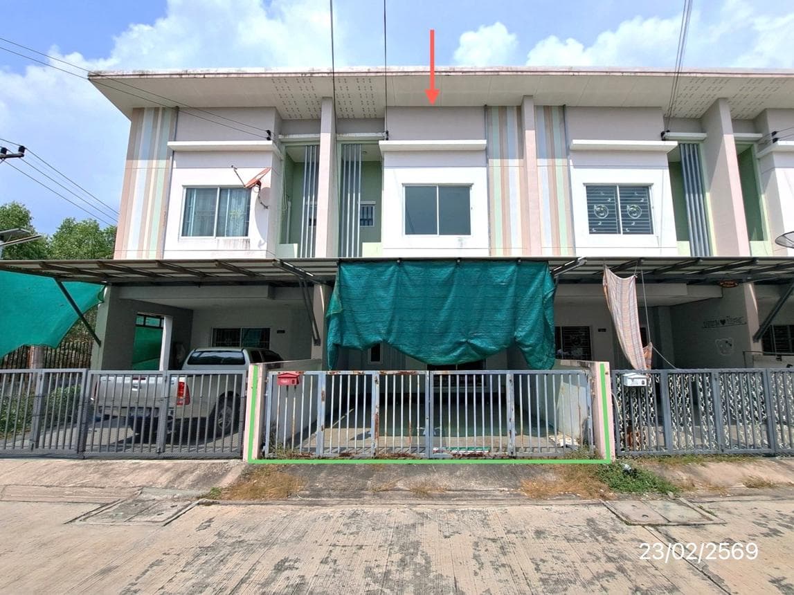 ทาวน์เฮ้าส์ เดอะ มิกซ์ ทาวน์ สุรศักดิ์ ศรีราชา 2 ห้องนอน 128 ตร.ม. ทำเลใจกลางเมือง เดินทางสะดวก