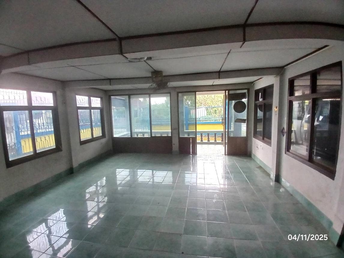 บ้านเดี่ยว น้ำดิบ ป่าซาง ลำพูน พื้นที่ 99.7 ตร.ว. พื้นที่ใช้สอย 211 ตร.ม. 3 ห้องนอน