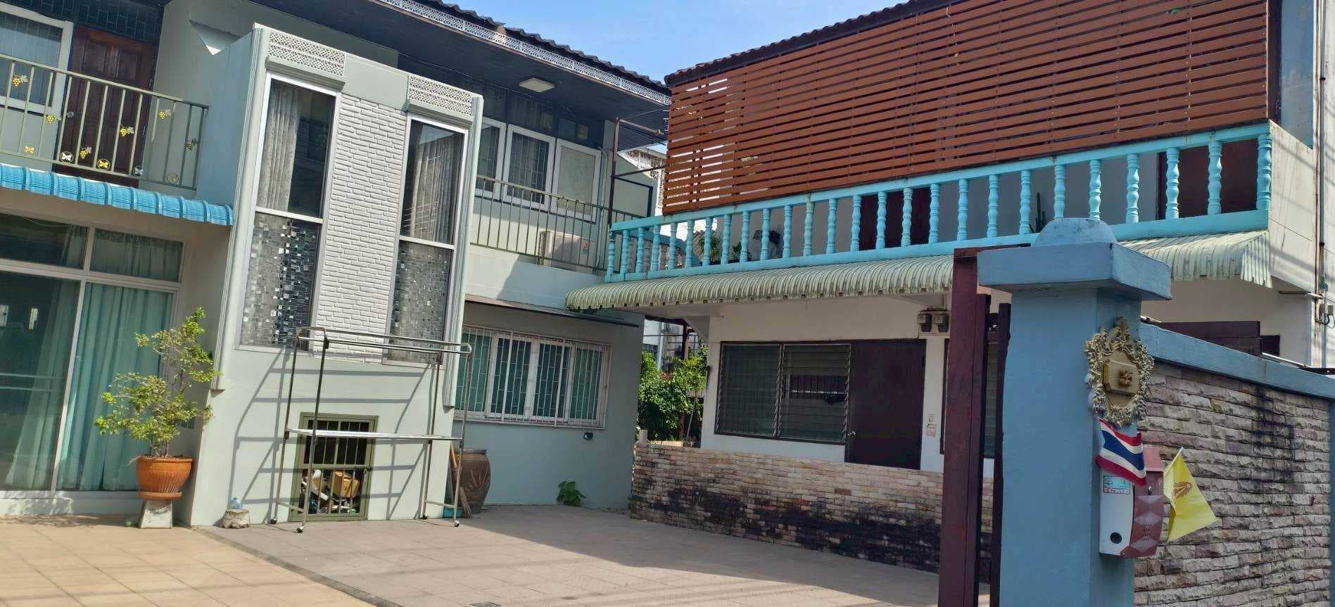 ขายบ้านพร้อมที่ดิน 96 ตร.ว. ทำเลศักยภาพ ประชาชื่น 4 แยก 1-2 ใกล้สถานีกลางกรุงเทพอภิวัฒน์