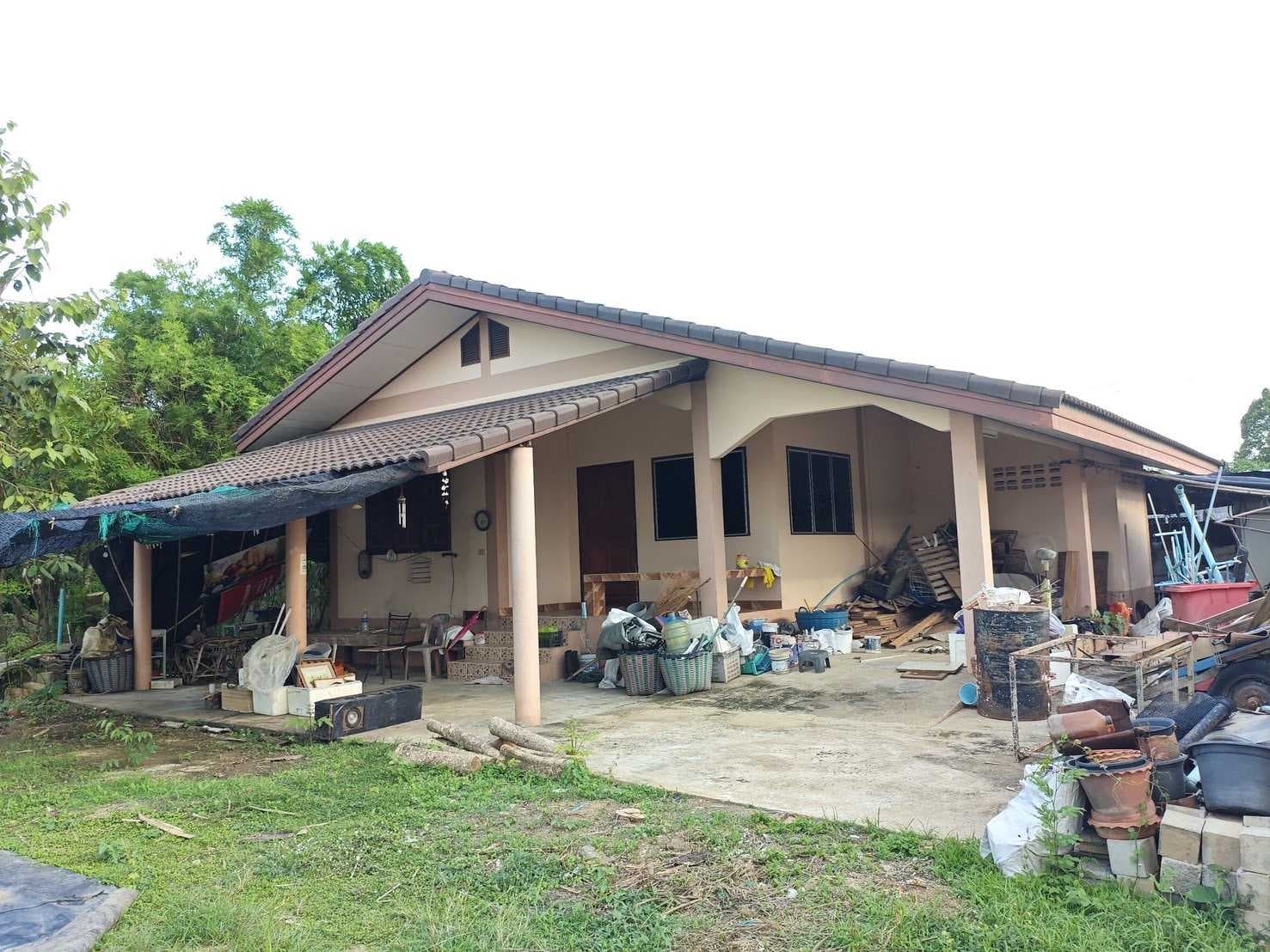 บ้านพร้อมที่ดินผืนใหญ่ ทำเลท่าทอง เงียบสงบ เป็นส่วนตัว
