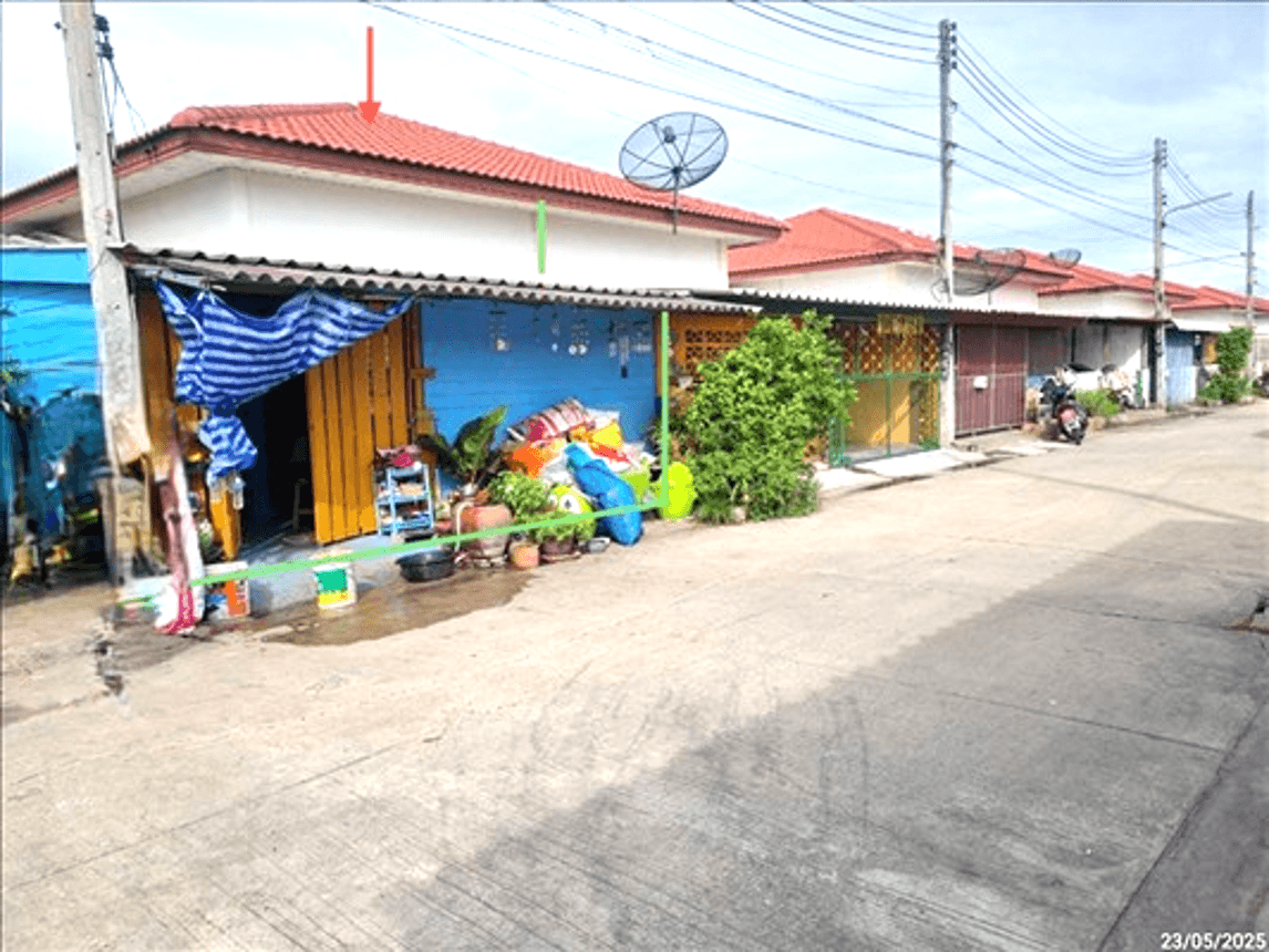 ทาวน์เฮ้าส์ บางเลน รุ่งเรือง นครปฐม 2 ห้องนอน 87 ตร.ม. ทำเลดีใกล้แหล่งชุมชน ราคาไม่ถึงล้าน