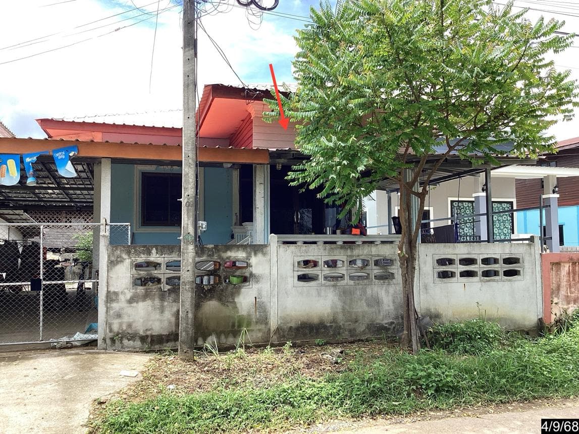 บ้านเดี่ยว ชุมพวง นครราชสีมา 2 ห้องนอน 1 ห้องน้ำ พื้นที่ 102.5 ตร.ม. บนที่ดิน 41 ตร.ว. ทำเลสงบเดินทางสะดวก ราคาพิเศษ 1.12 ล้าน