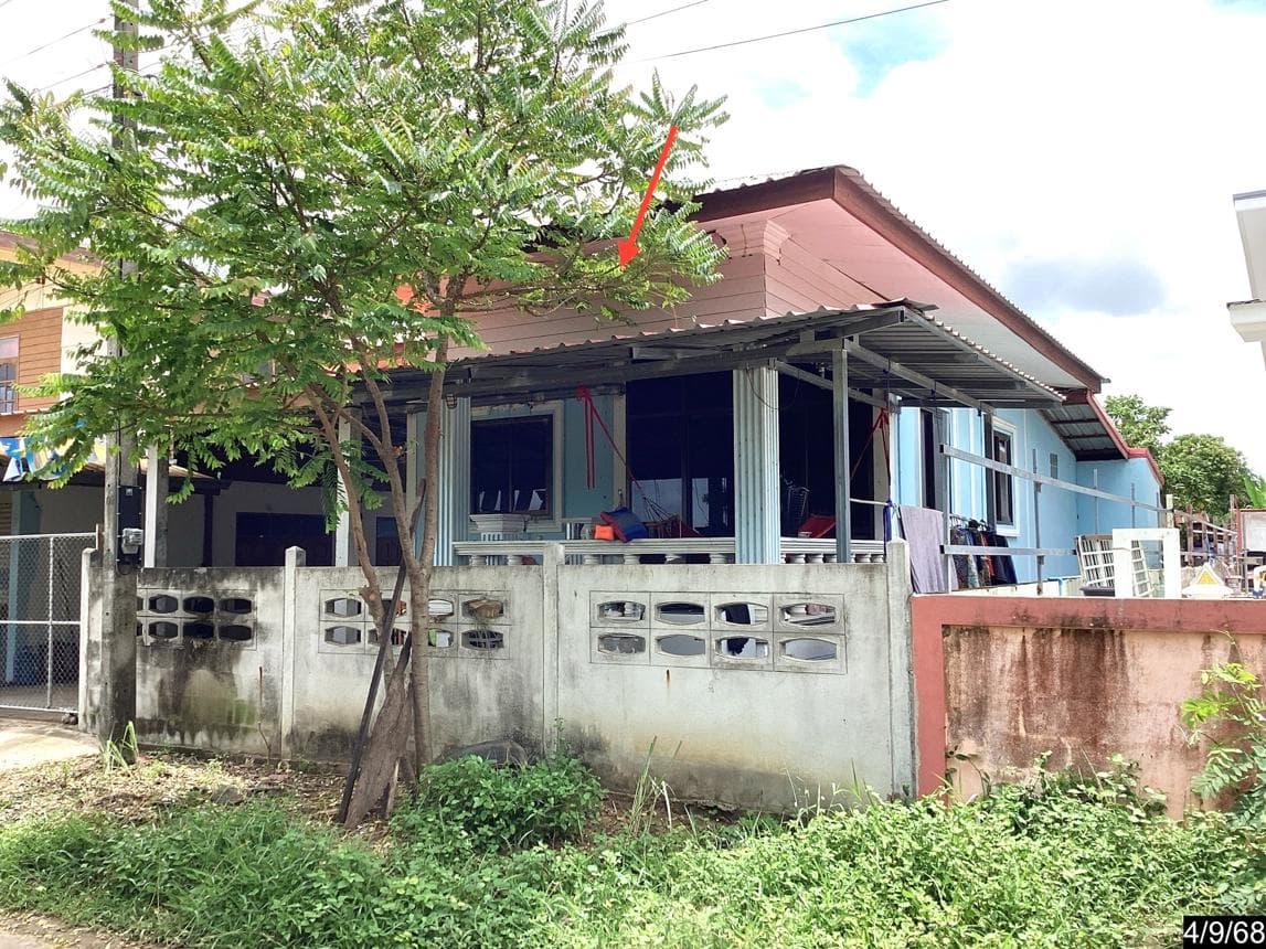 บ้านเดี่ยว ชุมพวง นครราชสีมา 2 ห้องนอน 1 ห้องน้ำ พื้นที่ 102.5 ตร.ม. บนที่ดิน 41 ตร.ว. ทำเลสงบเดินทางสะดวก ราคาพิเศษ 1.12 ล้าน