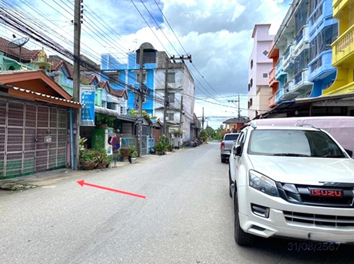 ขายทาวน์โฮม กระทุ่มราย หนองจอก กรุงเทพฯ พื้นที่ 20.8 ตร.ว. 2 ห้องนอน ฟังก์ชันครบ คุ้มค่าที่สุด