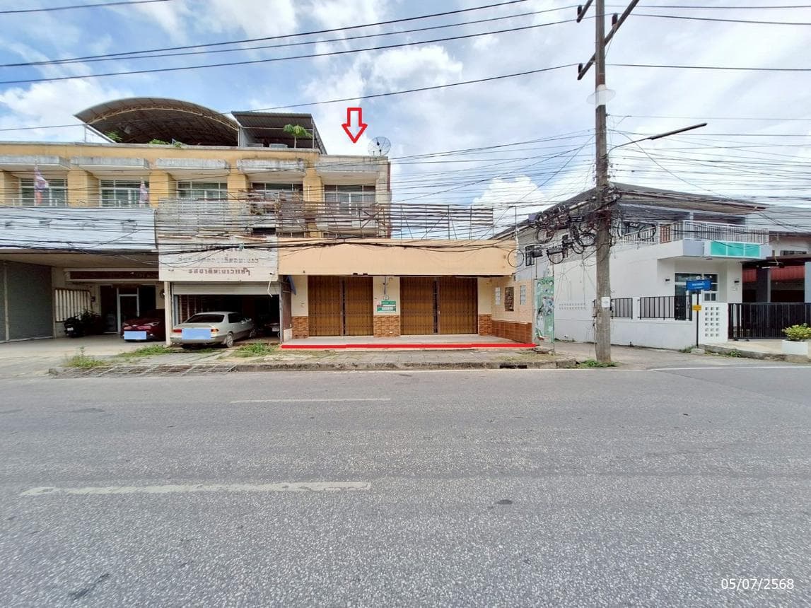 ขายอาคารพาณิชย์หลังใหญ่ 5 ห้องนอน 3 ห้องน้ำ พื้นที่ 329.86 ตร.ม. ทำเลทองคอหงส์ หาดใหญ่ สงขลา เหมาะสำหรับทำธุรกิจและโฮมออฟฟิศสุดปัง