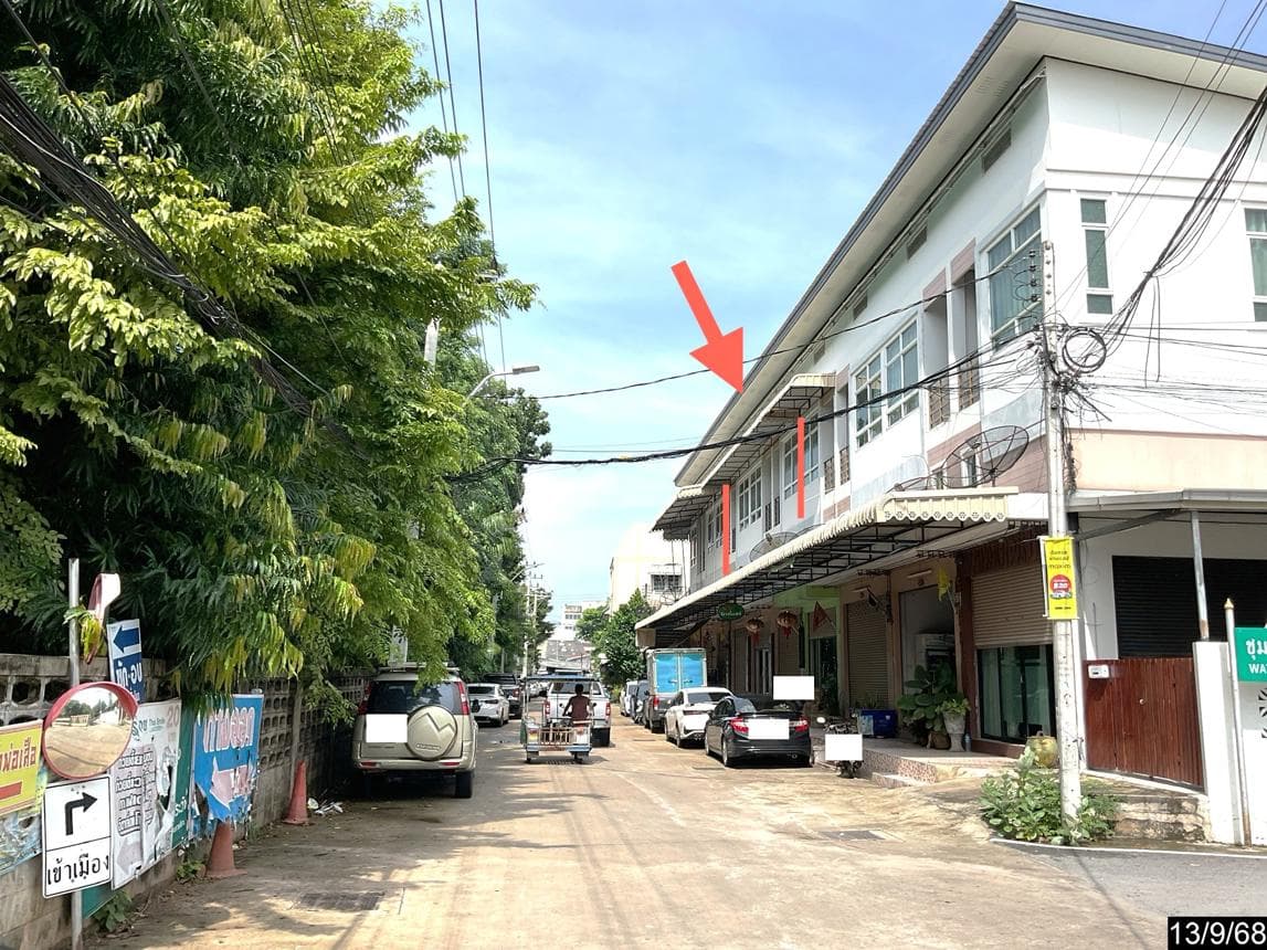 ขายอาคารพาณิชย์ เมืองนครราชสีมา นครราชสีมา ทำเลในเมือง เนื้อที่ 48 ตร.ว. พื้นที่ใช้สอย 384 ตร.ม. 6 ห้องนอน 6 ห้องน้ำ สภาพดี เหมาะสำหรับทำการค้าและอยู่อาศัย