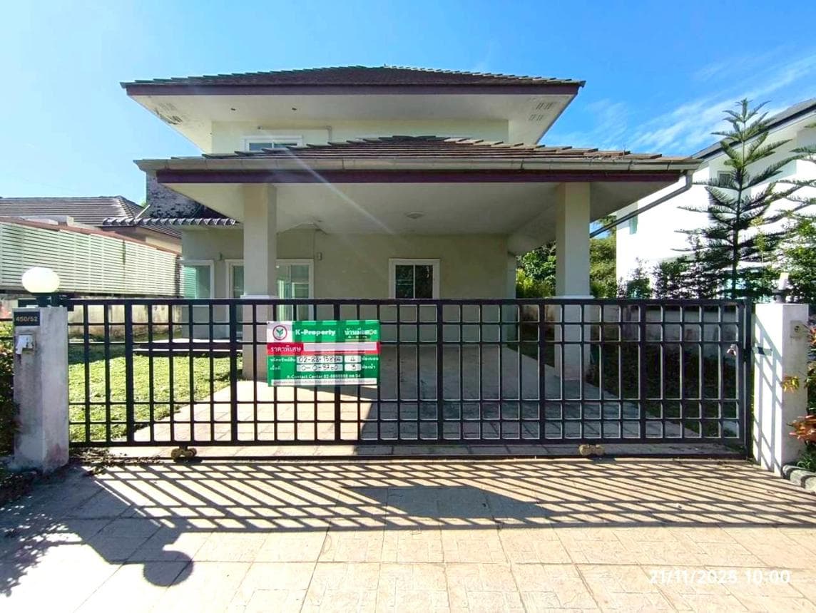 ขายบ้านเดี่ยว สุวรรณรายา เมืองเชียงราย ทำเลริมกก เนื้อที่กว้าง 87.6 ตร.ว. พื้นที่ใช้สอย 251 ตร.ม. 4 ห้องนอน 3 ห้องน้ำ สภาพสวย บรรยากาศร่มรื่น