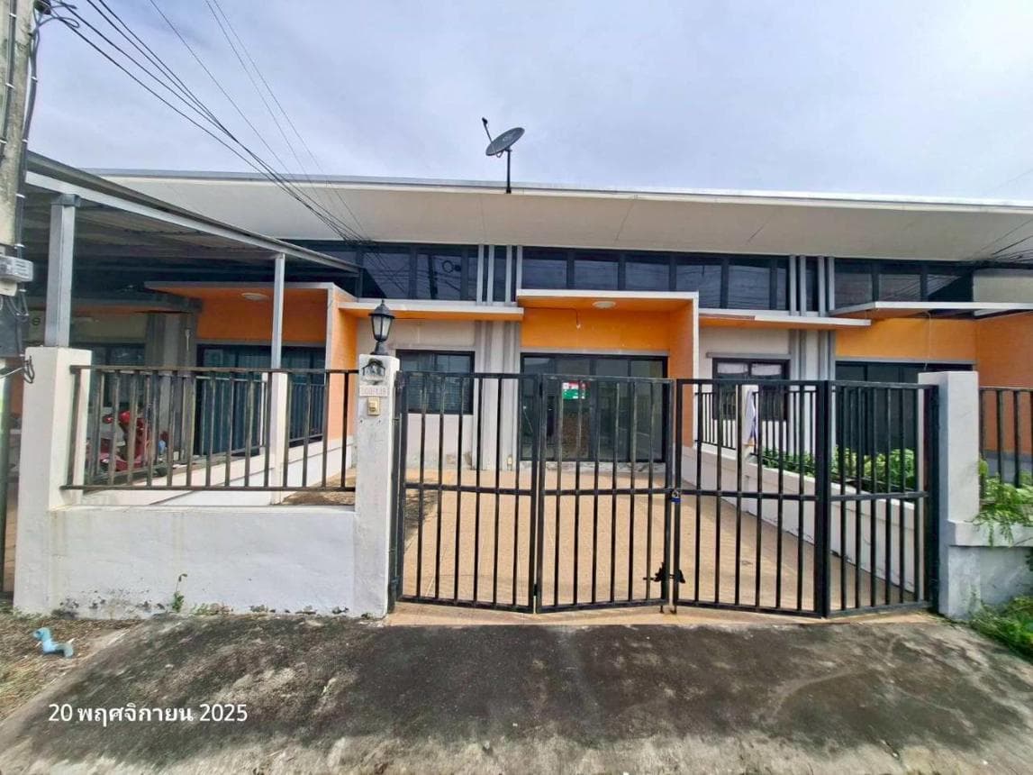 ทาวน์เฮ้าส์ บ้านกลางเมือง ชะอำ ชะอำ ชะอำ เพชรบุรี พื้นที่ 20 ตร.ว. พื้นที่ใช้สอย 36 ตร.ม. 2 ห้องนอน 1 ห้องน้ำ
