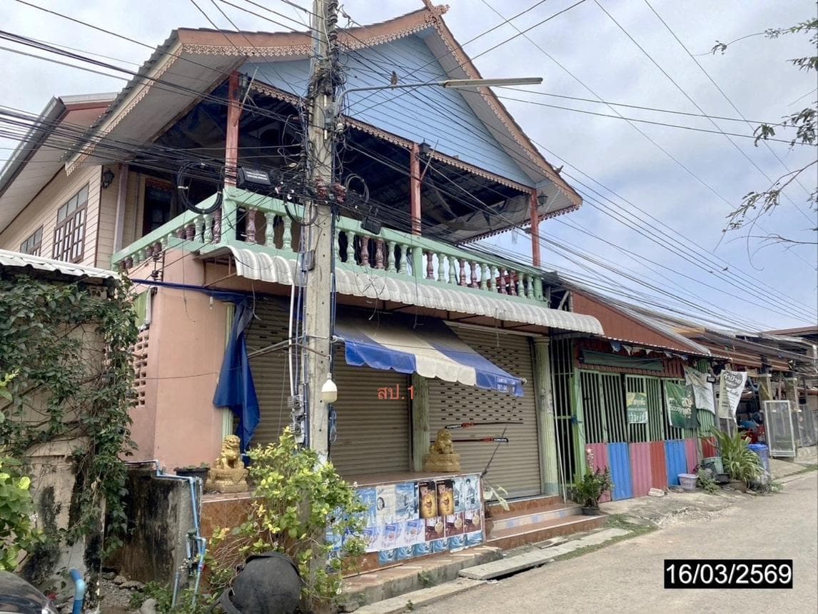 ขายบ้านเดี่ยวหลังใหญ่ คอนสวรรค์ ชัยภูมิ พื้นที่ใช้สอย 319.5 ตร.ม. 4 นอน 3 น้ำ ราคาสุดคุ้มไม่ถึงล้าน