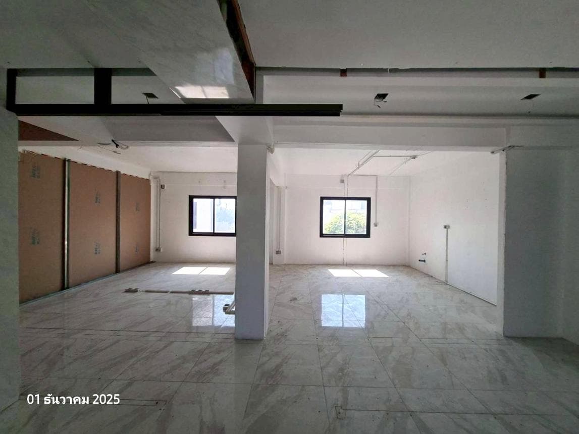 อาคารพาณิชย์ 9 ห้องน้ำ พื้นที่ 797 ตร.ม. ทำเลศักยภาพ ท่าข้าม บางขุนเทียน กรุงเทพมหานคร