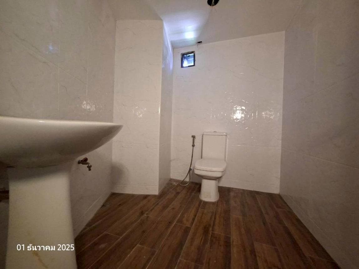 อาคารพาณิชย์ 9 ห้องน้ำ พื้นที่ 797 ตร.ม. ทำเลศักยภาพ ท่าข้าม บางขุนเทียน กรุงเทพมหานคร