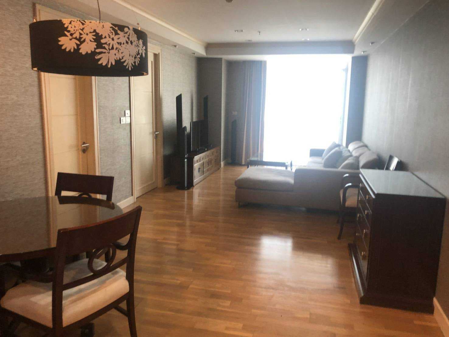 ขาย คอนโด URBANA สาทร 65 ตรม ชั้น 22 ใกล้ BTS ช่องนนทรี
