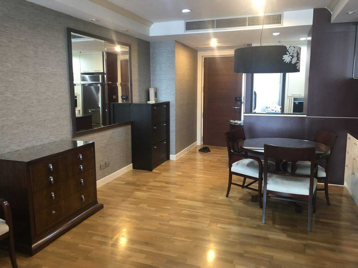 ขาย คอนโด URBANA สาทร 65 ตรม ชั้น 22 ใกล้ BTS ช่องนนทรี