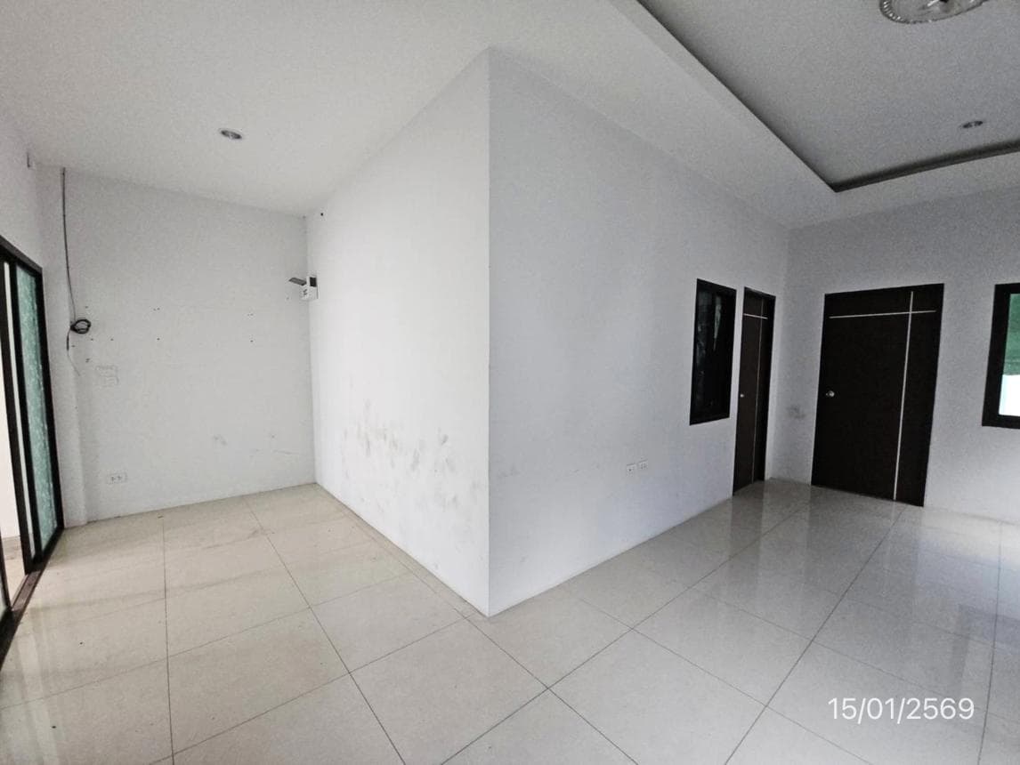 ทาวน์โฮม ภิรมย์สิริ ปลวกแดง ระยอง 2 ห้องนอน ที่ดินกว้าง 34.7 ตร.ว. ทำเลดีราคาล้านกลางๆ