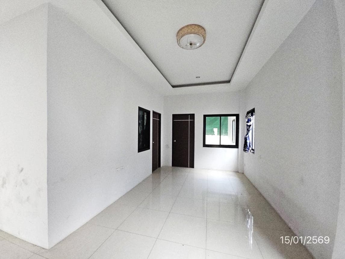 ทาวน์โฮม ภิรมย์สิริ ปลวกแดง ระยอง 2 ห้องนอน ที่ดินกว้าง 34.7 ตร.ว. ทำเลดีราคาล้านกลางๆ