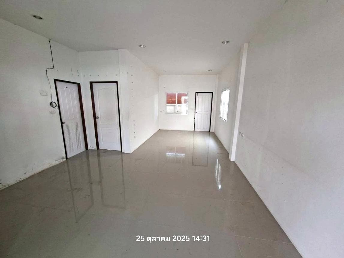 ขายบ้านเดี่ยว แผ่นดินทอง ลีฟวิ่ง โฮม 2 (Paendinthong Living Home 2) นิคมพัฒนา ระยอง 2 ห้องนอน 2 ห้องน้ำ ทำเลศักยภาพ ใกล้แหล่งงาน