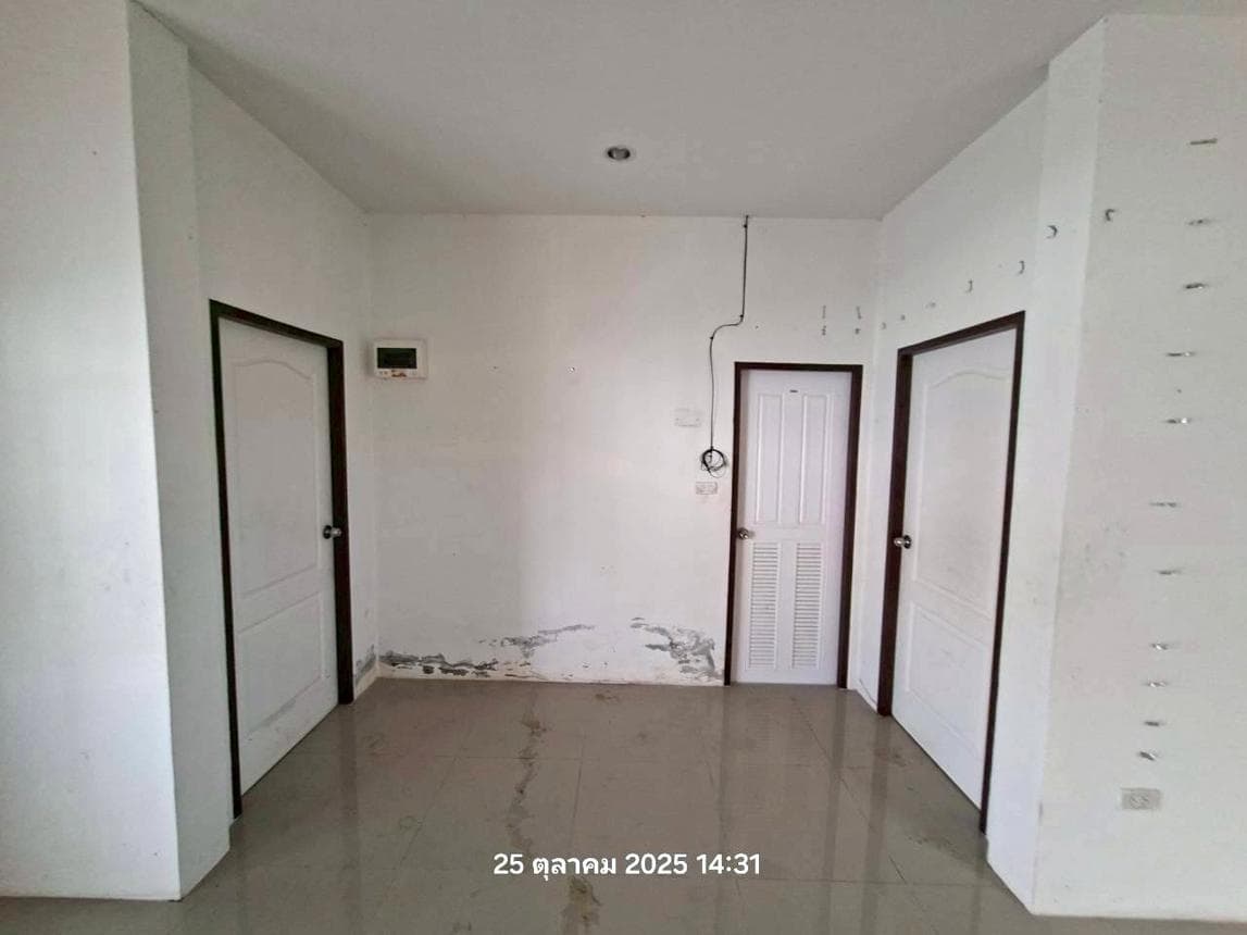 ขายบ้านเดี่ยว แผ่นดินทอง ลีฟวิ่ง โฮม 2 (Paendinthong Living Home 2) นิคมพัฒนา ระยอง 2 ห้องนอน 2 ห้องน้ำ ทำเลศักยภาพ ใกล้แหล่งงาน