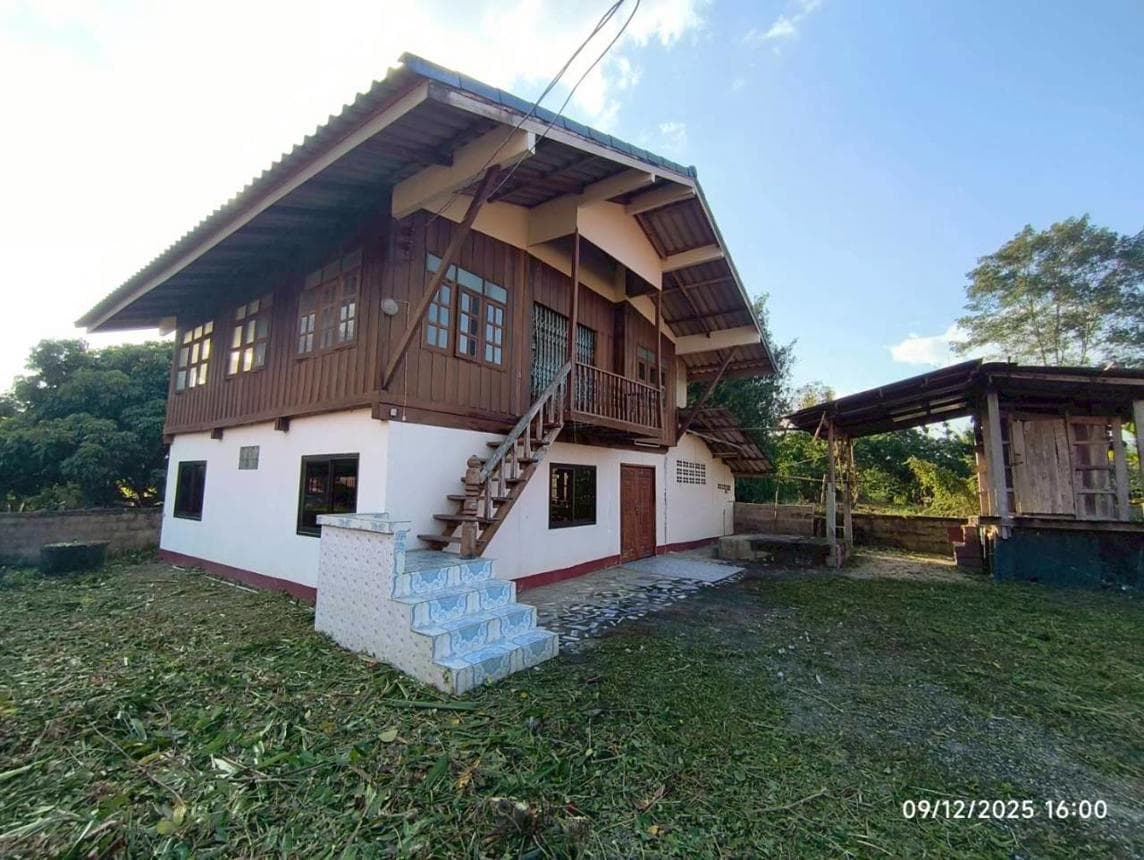 บ้านเดี่ยว ไม้ยา พญาเม็งราย เชียงราย 2 ห้องนอน พื้นที่ใช้สอยกว้างขวาง 210 ตร.ม. บนที่ดิน 85 ตร.ว. บรรยากาศสงบ