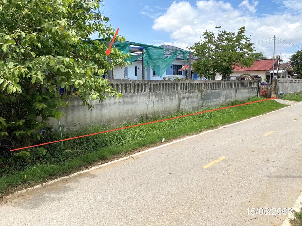 บ้านเดี่ยว ม่วงลาด จังหาร ร้อยเอ็ด 2 ห้องนอน 1 ห้องน้ำ พื้นที่ 77.25 ตร.ม. บนเนื้อที่กว้างขวาง 86.8 ตร.ว. ทำเลสงบราคา 2 ล้านต้นๆ