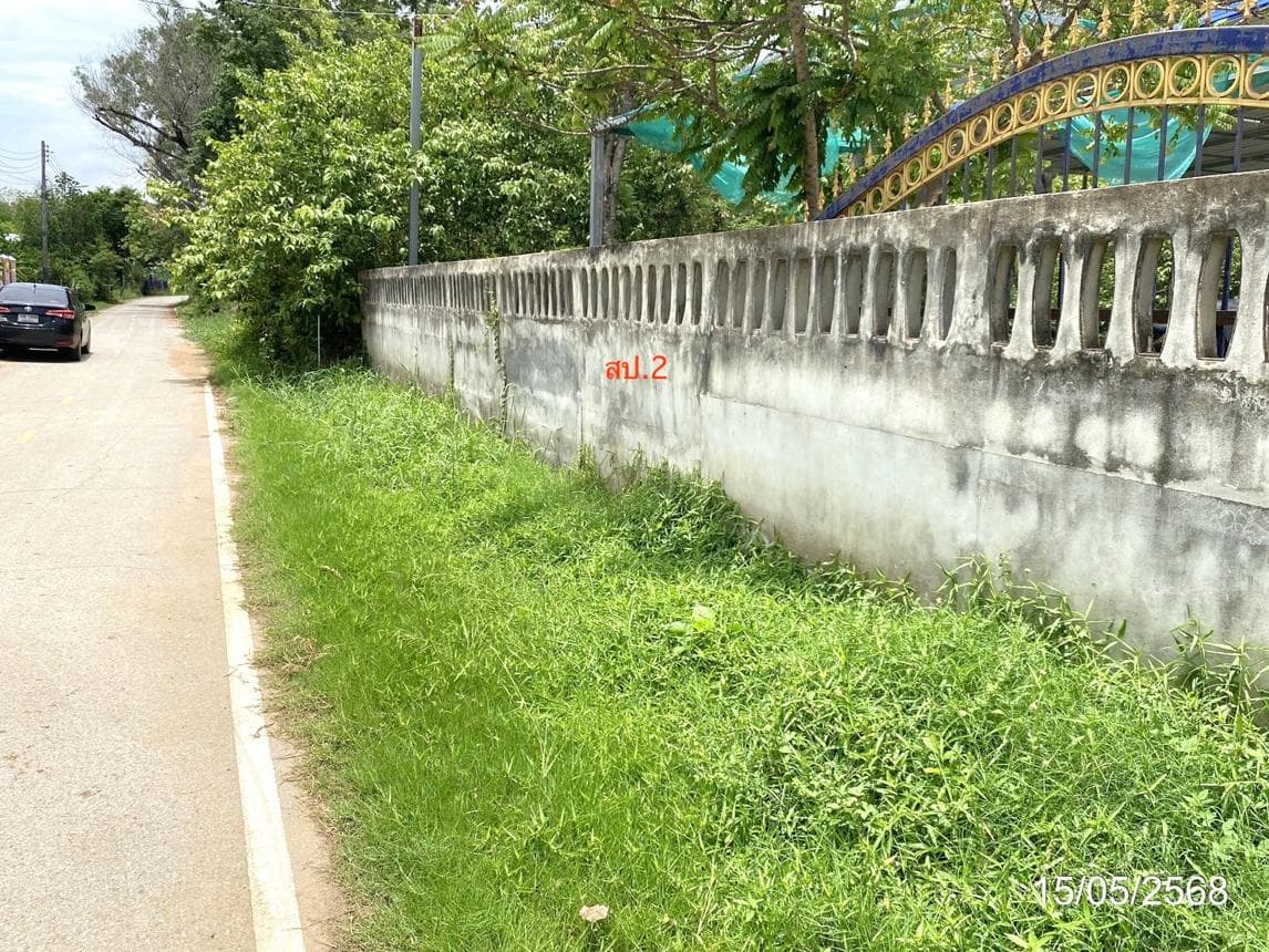 บ้านเดี่ยว ม่วงลาด จังหาร ร้อยเอ็ด 2 ห้องนอน 1 ห้องน้ำ พื้นที่ 77.25 ตร.ม. บนเนื้อที่กว้างขวาง 86.8 ตร.ว. ทำเลสงบราคา 2 ล้านต้นๆ