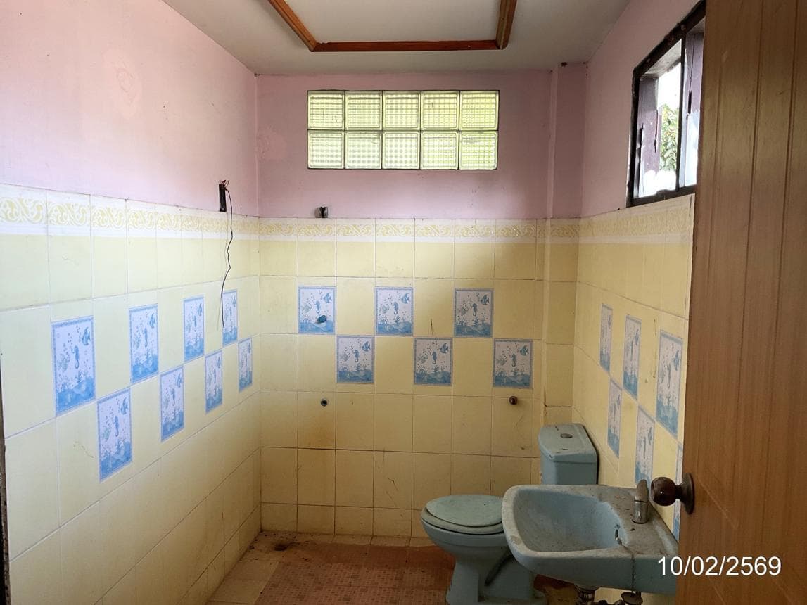 ขายบ้านเดี่ยวหลังใหญ่ 4 ห้องนอน ทำเลดี พื้นที่ใช้สอยจุใจ บรรยากาศสงบร่มรื่น เมืองพะเยา