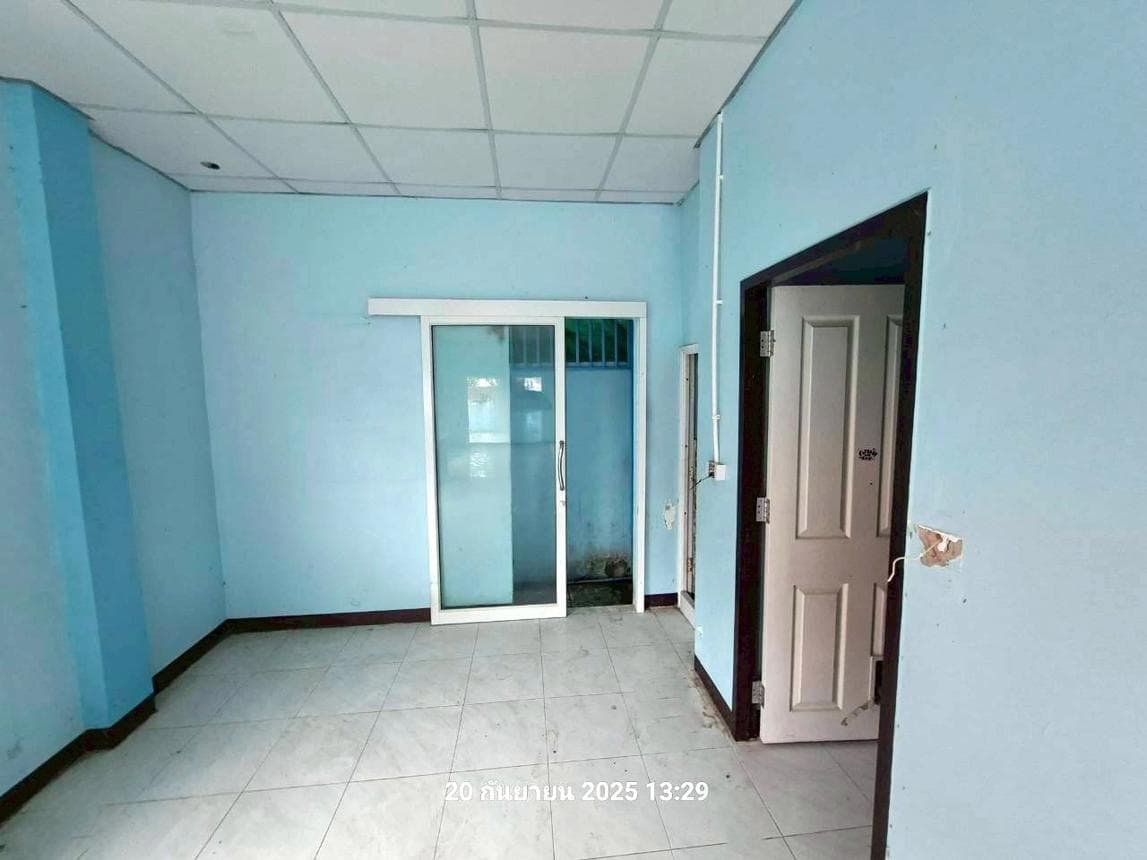 ขายทาวน์เฮ้าส์ มโนมัย (Manomai) หนองปลาไหล เมืองสระบุรี 2 ห้องนอน พื้นที่ 24.4 ตร.ว. ราคาล้านเดียว
