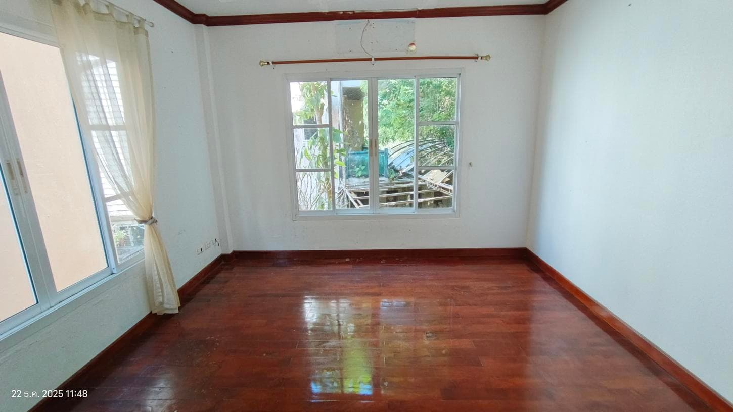 ขายบ้านเดี่ยว กะทู้ ภูเก็ต ทำเลป่าตอง เนื้อที่ 52 ตร.ว. พื้นที่ใช้สอย 472 ตร.ม. 9 ห้องนอน 7 ห้องน้ำ สภาพดี พร้อมอยู่