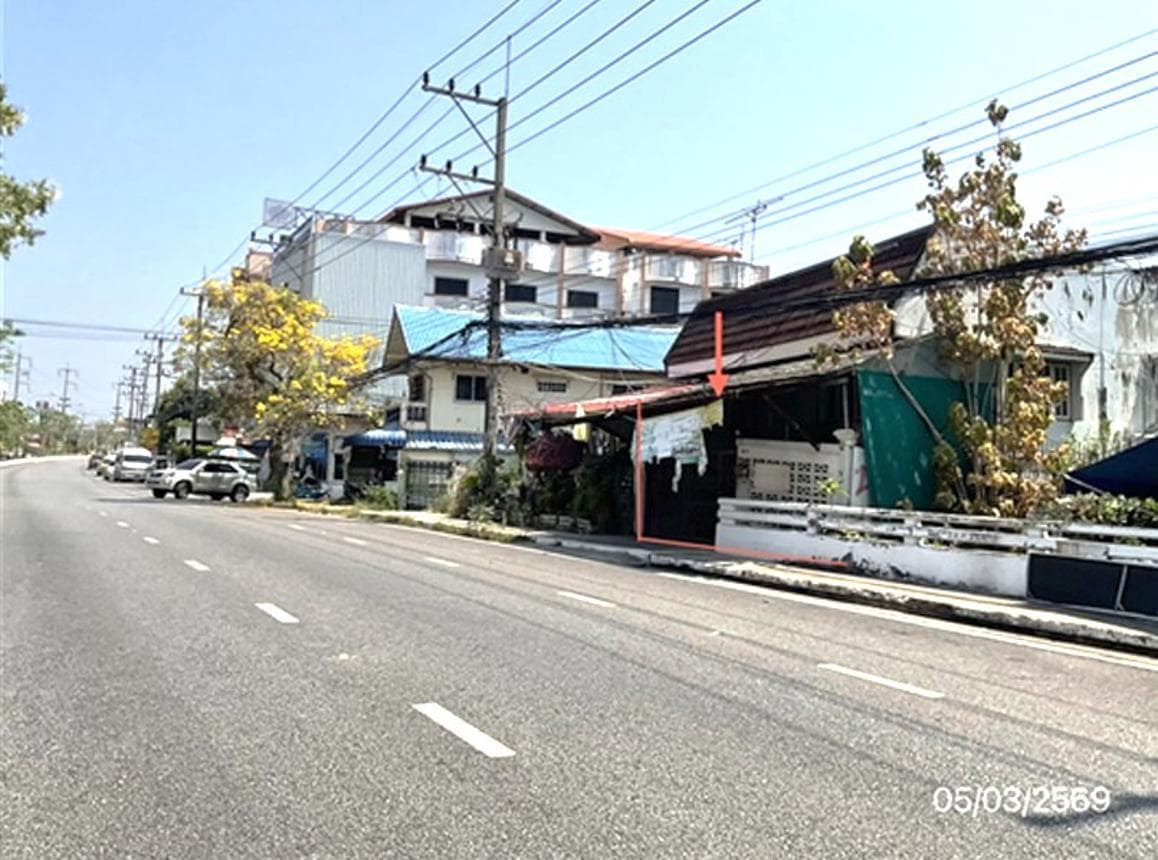 ขายอาคารพาณิชย์ทำเลทอง เมืองสมุทรสงคราม พื้นที่กว้างขวาง เหมาะสำหรับธุรกิจและการลงทุน