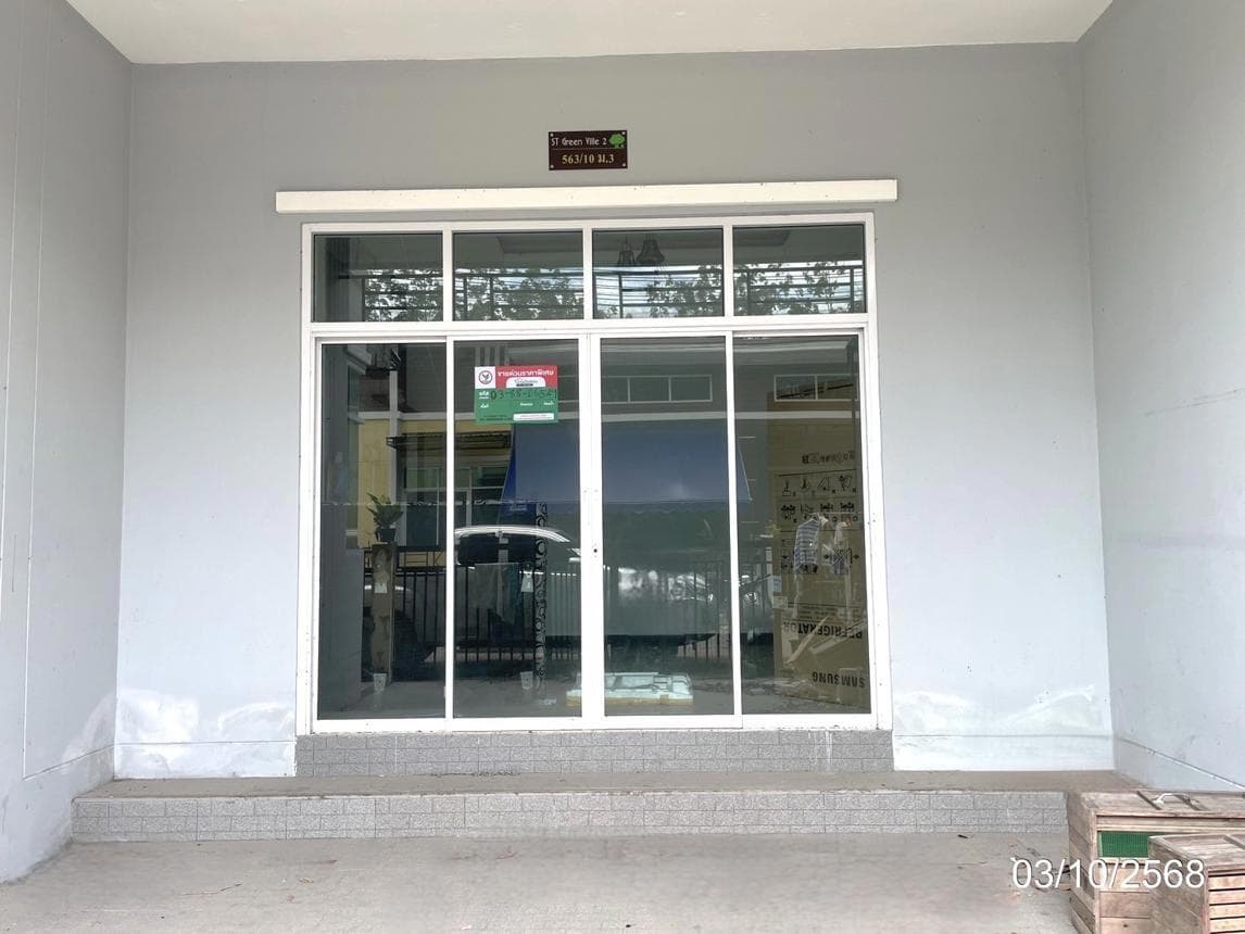 ทาวน์โฮม เอสที กรีนวิลล์ 2 (ST Greenville 2) ปลวกแดง ระยอง 2 ห้องนอน พื้นที่กว้าง 28.2 ตร.ว. ทำเลดีใกล้แหล่งงาน