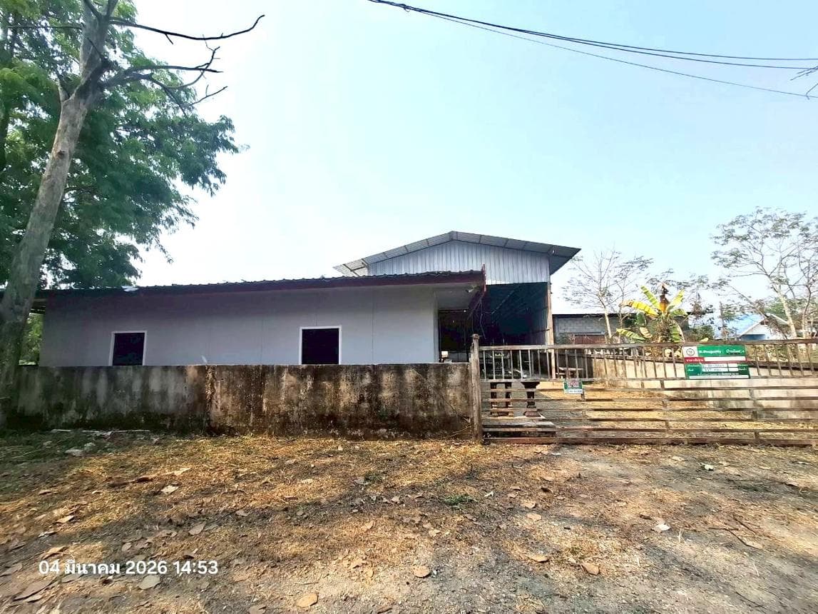 ขายโกดังขนาดกะทัดรัด พื้นที่ใช้สอย 192 ตร.ม. ทำเลศักยภาพ ป่าลาน ดอยสะเก็ด เชียงใหม่ เหมาะสำหรับธุรกิจขนาดย่อม