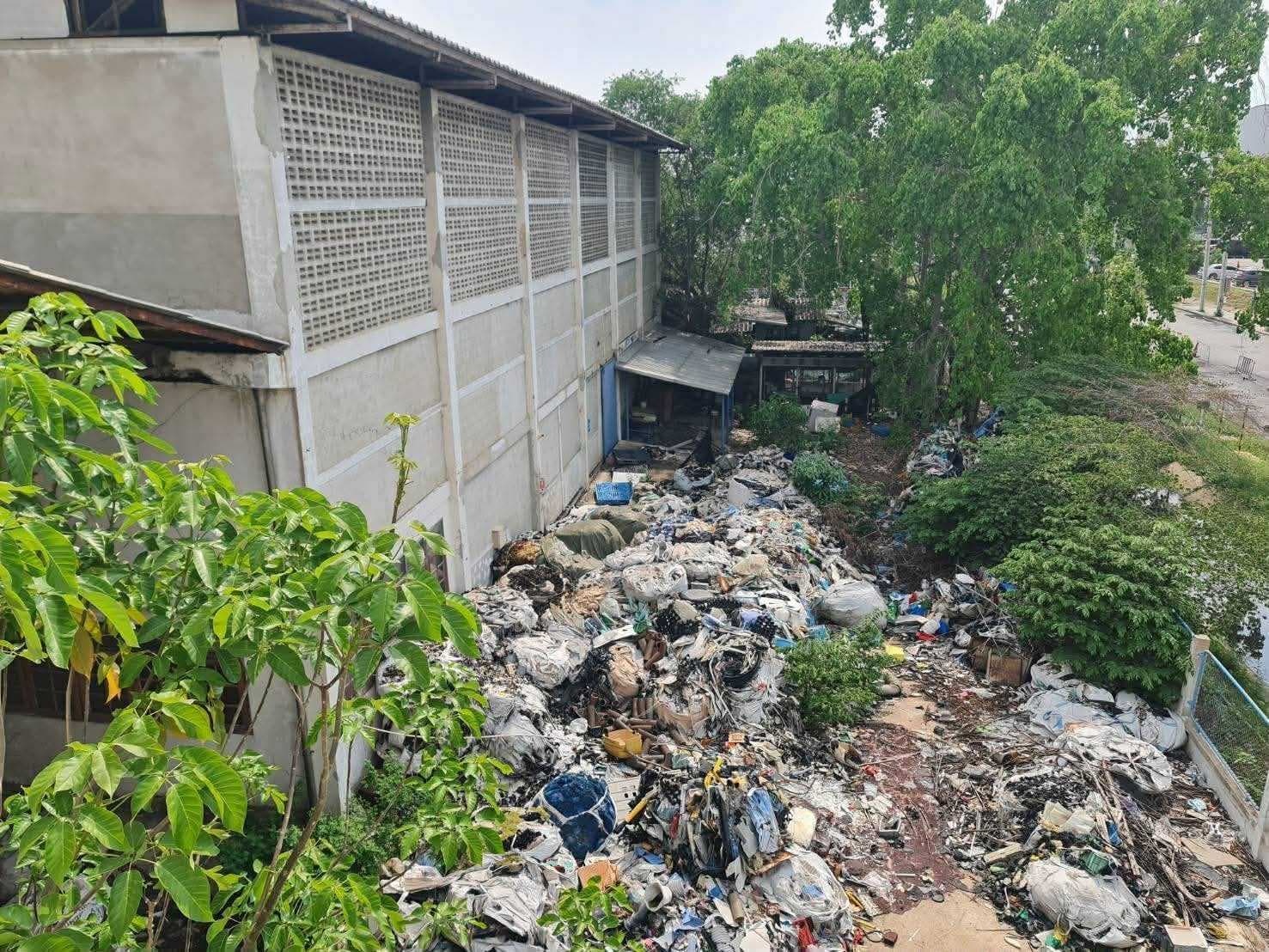 ขาย ที่ดินพร้อมโรงงาน 2 โรง 2-2-88ไร่ นิคมอุตสาหกรรมลาดกระบัง