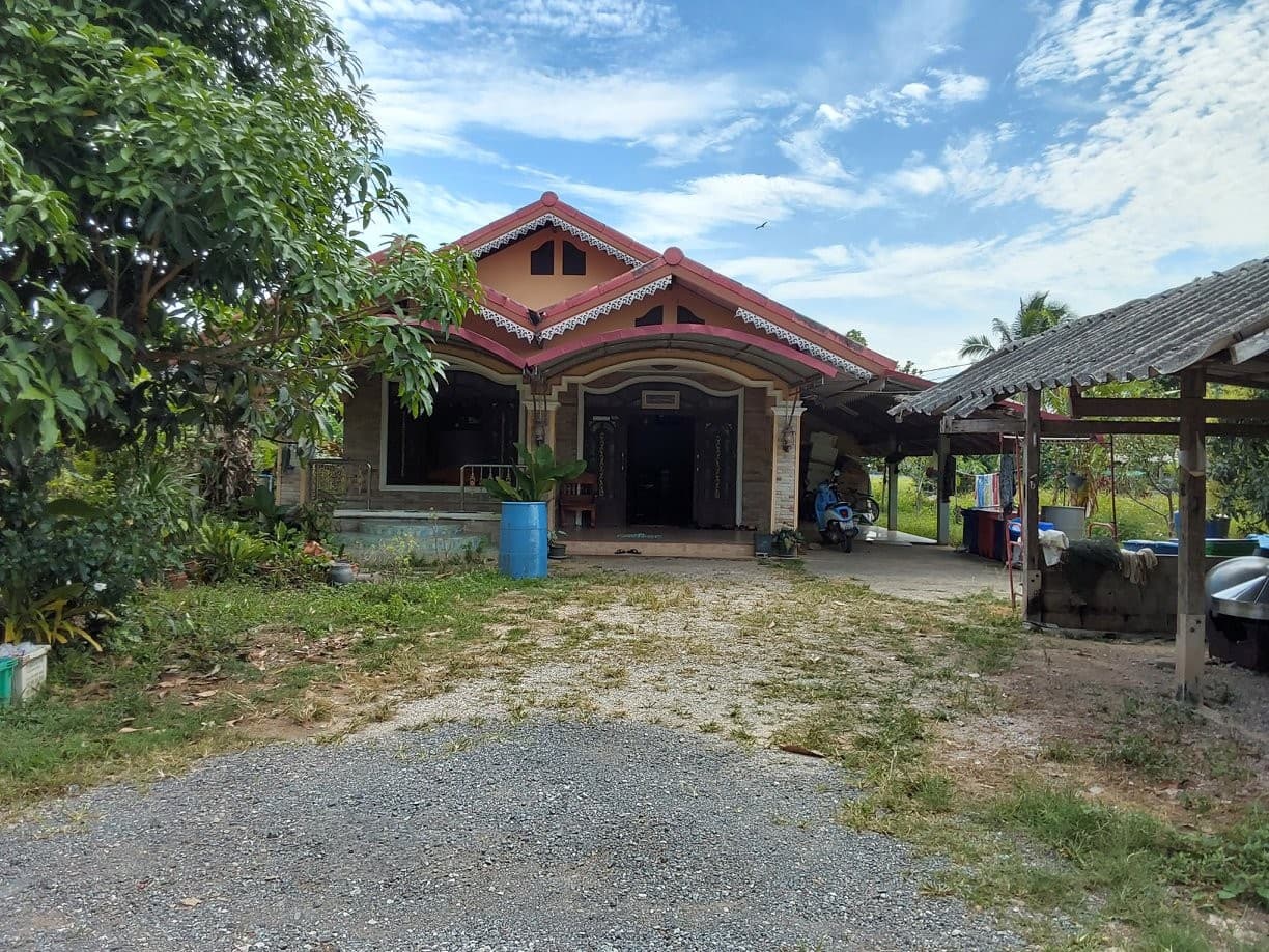 ที่ดินพร้อมสิ่งปลูกสร้าง เมืองสตูล สตูล