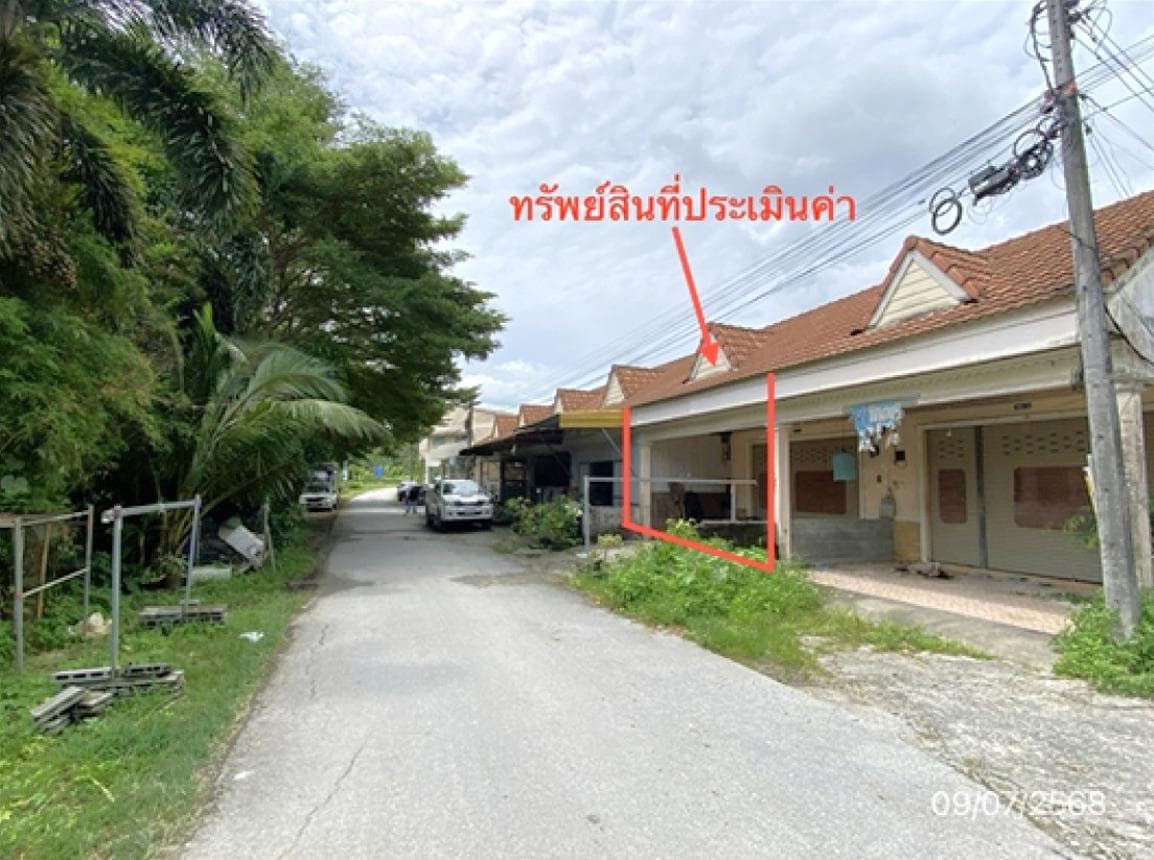 ขายทาวน์เฮ้าส์ สุรีพร 2 (Sureeporn 2) ช้างกลาง นครศรีธรรมราช 2 ห้องนอน พื้นที่กว้าง 22.7 ตร.ว. ทำเลดี ราคาไม่ถึงล้าน